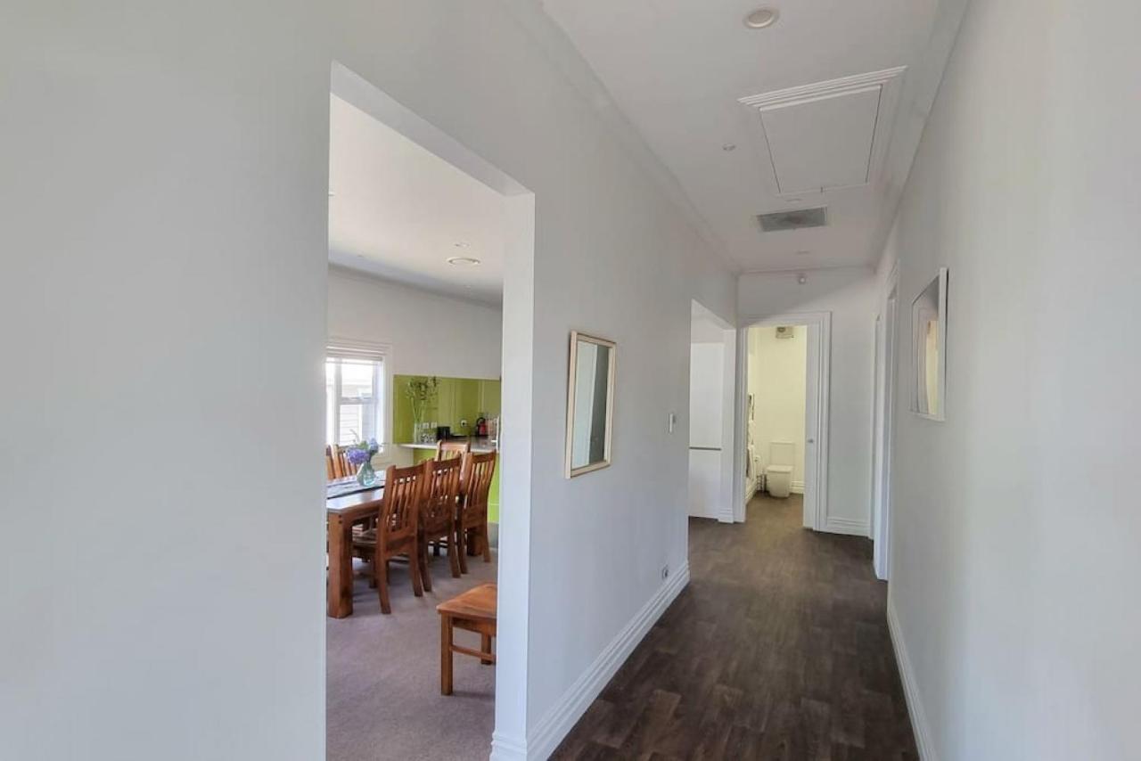 Central Auckland 5-Bedroom Villa With Free Parking ภายนอก รูปภาพ