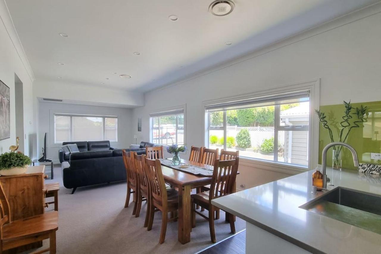 Central Auckland 5-Bedroom Villa With Free Parking ภายนอก รูปภาพ