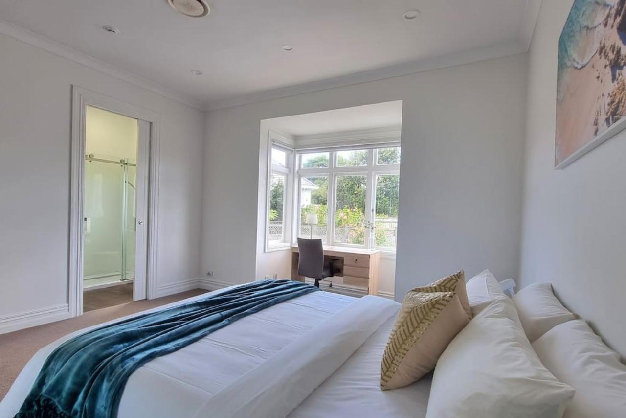 Central Auckland 5-Bedroom Villa With Free Parking ภายนอก รูปภาพ